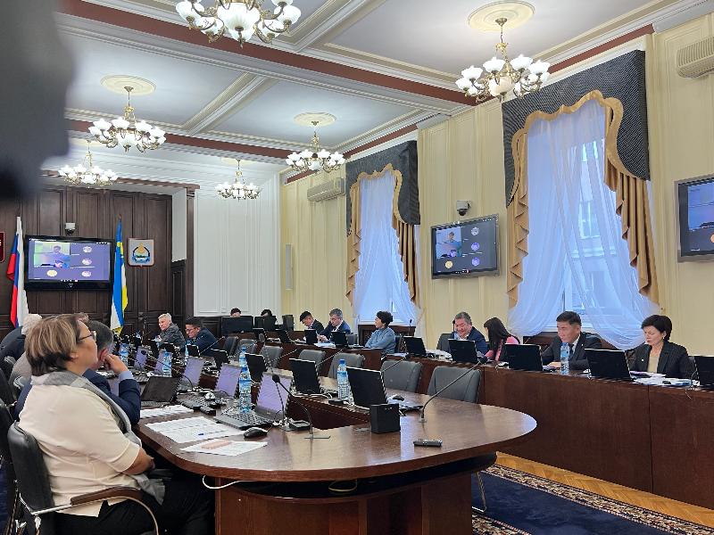 Аудиторы Счетной палаты РБ приняли участие в заседании Комитета по экономической политике, природопользованию  и экологии Народного Хурала РБ